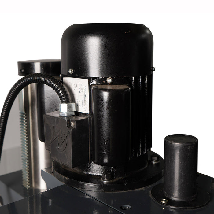 TMG-MT32DM 9" x 32" variable-speed drilling and milling machine with 0.75 kW motor, gear-driven head and horizontal swivel
