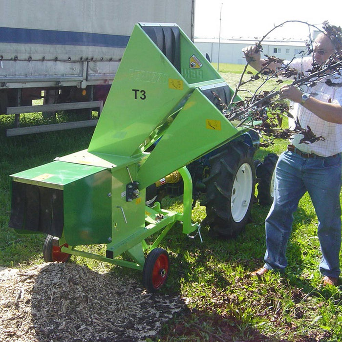 Peruzzo T3 PTO wood chipper made in Italy with 3-1/4" chipping capacity
