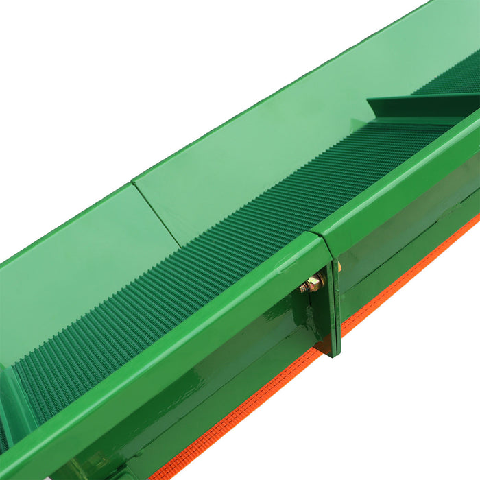 Convoyeur à bois de chauffage StanForge, moteur à essence 6,5 HP, tapis PVC de 12" de largeur, hauteur jusqu'à 10', attelage à boule de 2", SF-GFC12