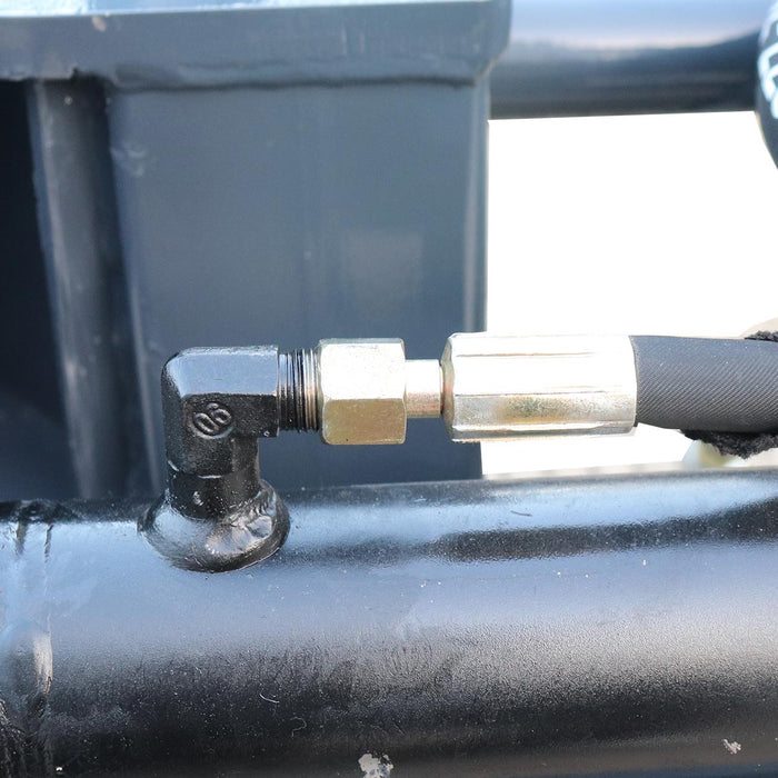 60" Round Bale Gripper/Squeeze, 2650 lb Capacity, Euro Linkage, 25-50 HP Tractor, SF-TBG60