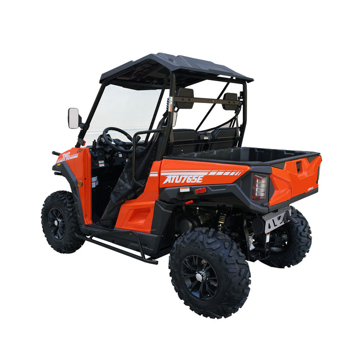 UTV / Côte à Côte de 585 cm³ avec 4x4 à la demande, EPS, transmission CVTech, 2 sièges avec appuie-tête, différentiels autobloquants et attelage de remorque TMG-ATU765