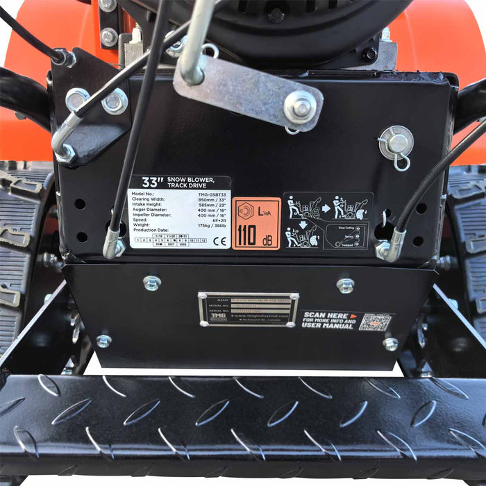 Fraise à neige autotractée 33 po, moteur à essence 420 cm3 15 HP, tarière dentelée, manette de commande, phare à DEL, poignée chauffante, TMG-GSBT33